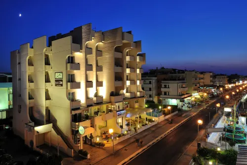 Hotel Life Hotels in Viserbella