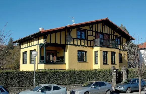 阿爾達瑪餐廳酒店