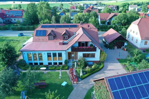 Gasthaus-Pension Hofmann Hotels in Colmberg