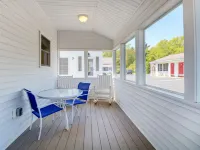 Carriage House Motel Cottages & Suites Hotels in Wells