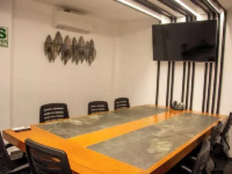 Grau Business Hotel 皮烏拉酒店