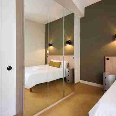Hôtel Henri IV Rooms