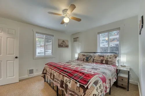 Cozy remodeled cabin in Garden Valley