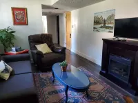 Cozy 2 bedroom suite Hotels in Sidney