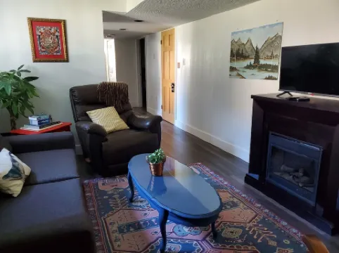 Cozy 2 bedroom suite