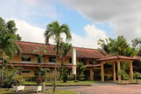 Albrook Inn