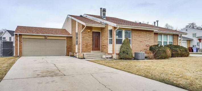 Salt Lake County Home Near 4 Major Ski Resorts! Hotels in Midvale