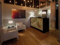هاربور هاوس هوتل آند مارينا آت بير 21 Hotels near شاطئ إيست بيتش (East Beach)