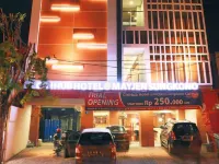 Life Hotel Mayjend Sungkono - 2つ星