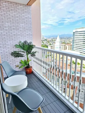 Luxury coastal, Grand Canal view Отели рядом с достопримечательностью «Citi Plaza»