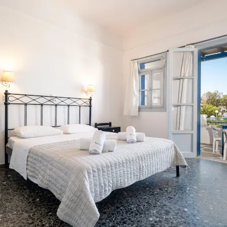 Naoussa Hotel Paros by Booking Kottas