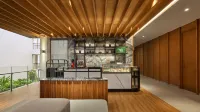 Holiday Inn Resort Bintan Lagoi Beach by IHG - Bars