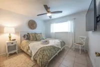 Cottage by the Sea steps to beach with heated pool