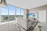 2BR Ocean Penthouse: Private Terrace & Hot Tub