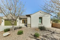 Home w/ Hot Tub & Outdoor Space in Queen Creek! - Homestays