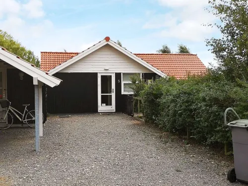 5 Person Holiday Home in Rødby-by Traum