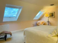 Magog View peaceful top floor barn conversion in South Cambridge Hotel in zona TWI Ltd