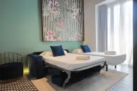 You & CO. Quart Boutique