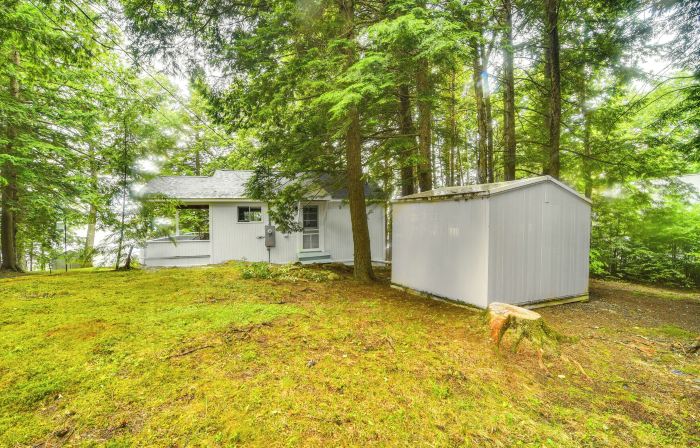 Private Dock on Messalonskee Lake: Cozy Cottage!
