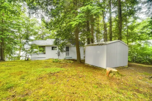 Private Dock on Messalonskee Lake: Cozy Cottage!