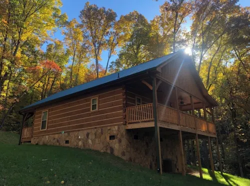 Homey Cozy Dog Friendly Cabin Surrounded by Beautiful Mountain Trees w/Hot Tub+