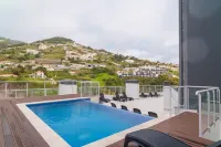 GuestReady - Madeiran Mountain View with Pool - Beach