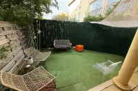 Le Vinci F2 cosy and garden Hotels in Lattes