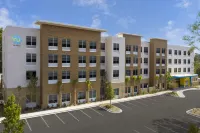 Tru by Hilton Mt. Pleasant Hotel a