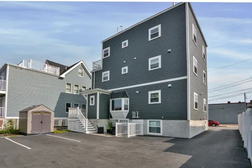 Sleek Somerville Apartment near Encore!