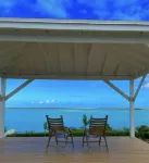 Pepper Town Villa is a 2 bedroom 2.5 bed villa with a pool and of outdoor space