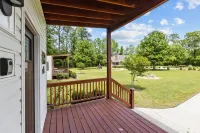 Country Cottage Outside Greenville