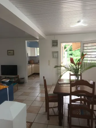 La Maison Tivèsay, in a quiet location just a few minutes from the beach and all amenities!