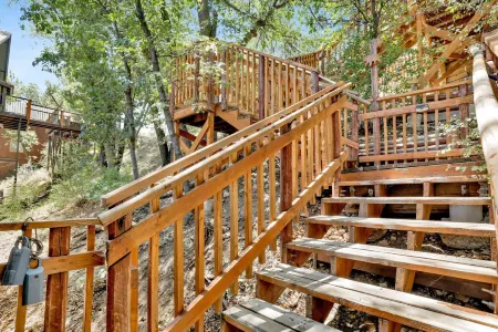 Black Oak Cabin #1977 by Big Bear Vacations