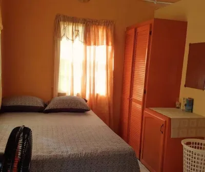 Charming Fully Furnished One Bedroom House - Your Perfect VRBO Retreat! Hotels in 