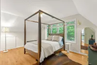 Wintergreen 5BR with Hot Tub, Sauna, Firepit