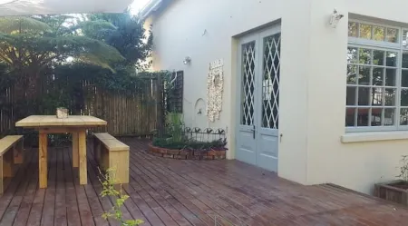 Cozy Cottage in old part of town