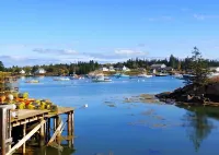 "PorchView" at Corea Harbor - sweet one bedroom w/views! Near Schoodic/Acadia.