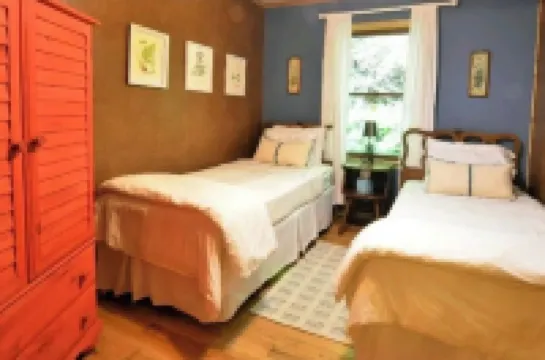 Hot Tub, Nature Lover's Digital Disconnect! 10mins to NOC & Tsali (dog friendly)