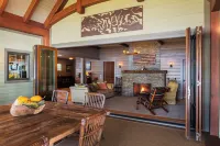 NEW LISTING 5 BR / 3 BA Authentic Luxury Home ON Keuka Lake!