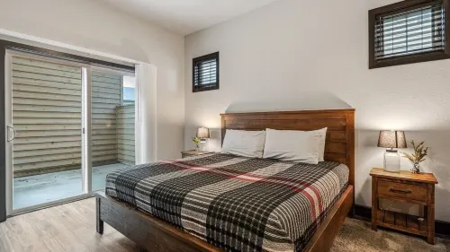 Cozy Getaway at The Lazy Bear Lodge: 3BR/2BA in Dover, ID! Hotels in Dover