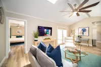 Heated Pool and Luxurious Accommodations - Gorgeous Retreat