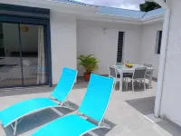 Villa  Bon Air Surrounded by Nature and Close to the Sea.