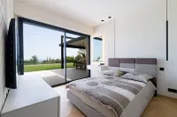 Unrivaled Modern Architect Luxury Villa. Just Moments from Cannes Hotel di Châteauneuf-Grasse