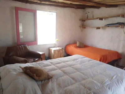 Hermosa casita de tierra en Punta del Diablo Hôtels à proximité de : Laguna Negra