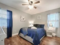 Hot Tub, Gameroom,17 min to Dickies Arena, FirePit!!!!! Hotels in Burleson