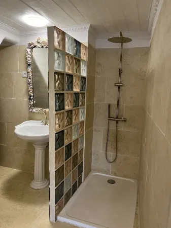 Charming studio in downtown L'isle sur la Sorgue