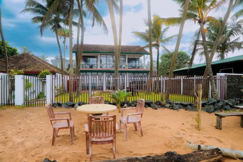 Villa Leela Bentota 3-bedroom private beach villa in serene Induruwa. Hotels in Induruwa