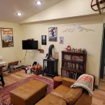 Whimsical PNW Nostalgic 3-bedroom apartment in peaceful West Linn with AC, WiFi