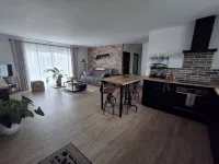 Maison de Style Industriel Hotels in Eyrans