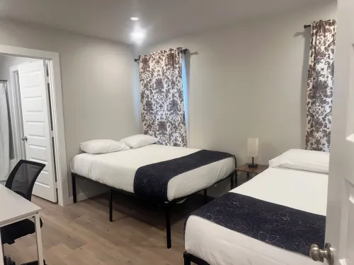 6 Beds,3-bedroom Charming home in Odessa